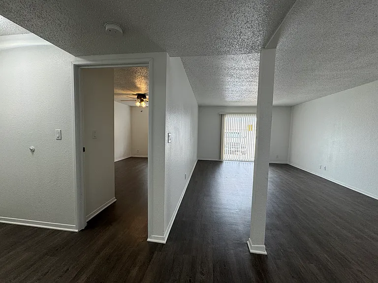 Prairie View Apartments — Photo 19