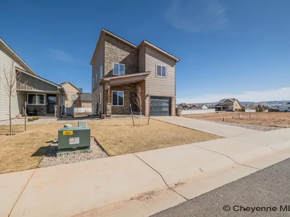 4025 Cliff St, Laramie, WY 82070