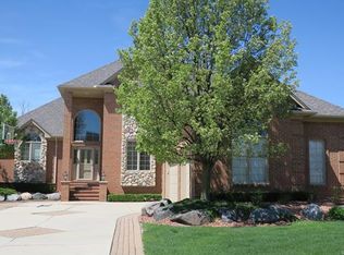 57583 Ridgewood Dr, Washington, MI 48094