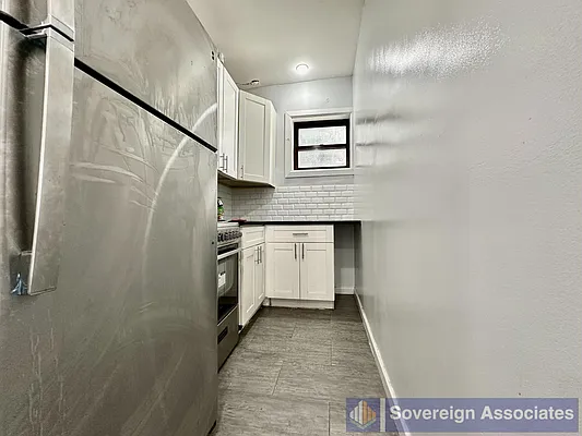 Rented by Sovereign Associates | media 7