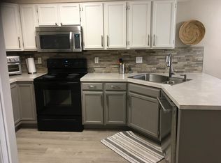 927 Parker Dr, Longmont, CO 80501