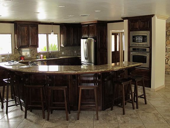 4th image of 5600 Malden Ct