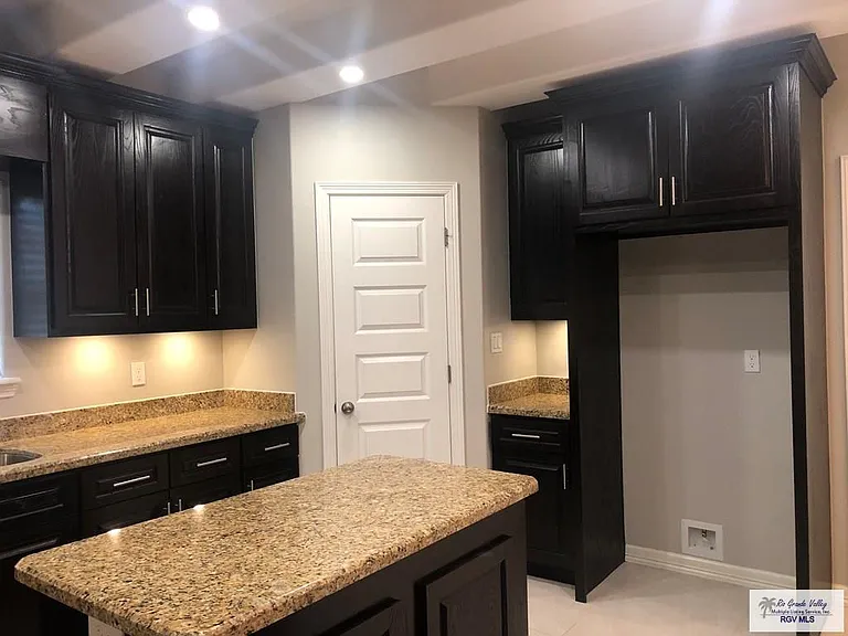 4030 Dalita Ct — Photo 11