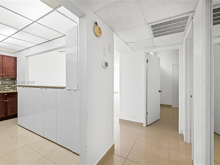 19380 Collins Ave #6 — Photo 5