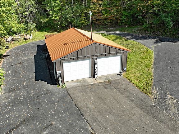 5th image of 560 Steege Hill Rd