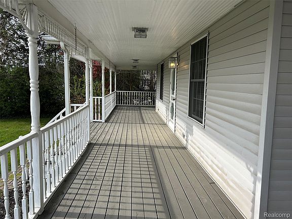 4th image of 2052 S Dye Rd