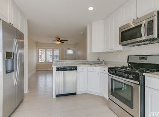 52 Harmon St, Long Beach, NY 11561
