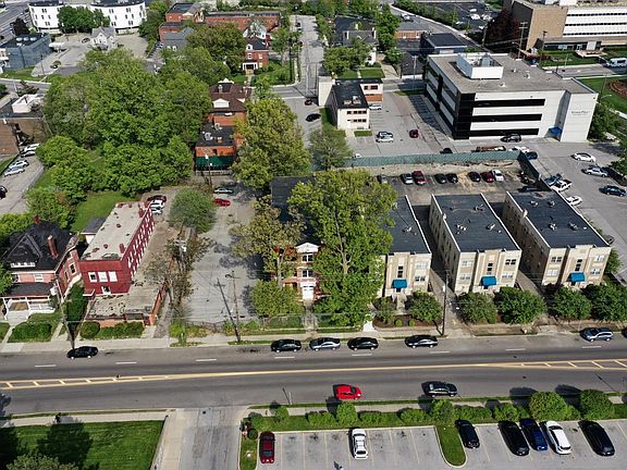 3rd image of 3000 Burnet Ave