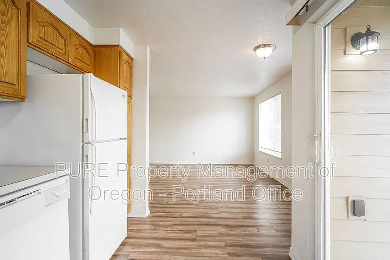 8590 SE 72nd Ave