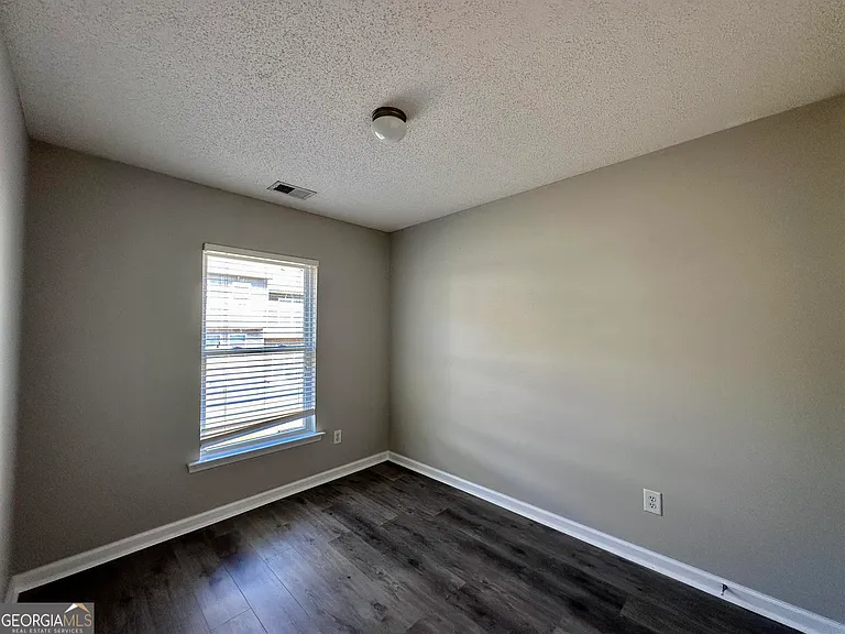 2042 Bayrose Cir #42B — Photo 12