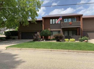 403 School St, Reinbeck, IA 50669