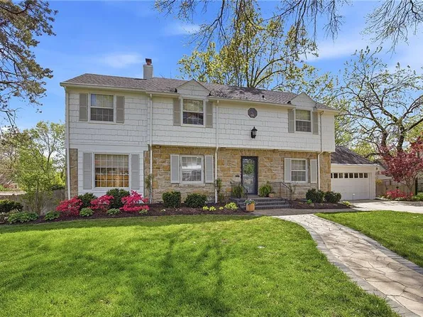421 W 58th St, Kansas City, MO 64113