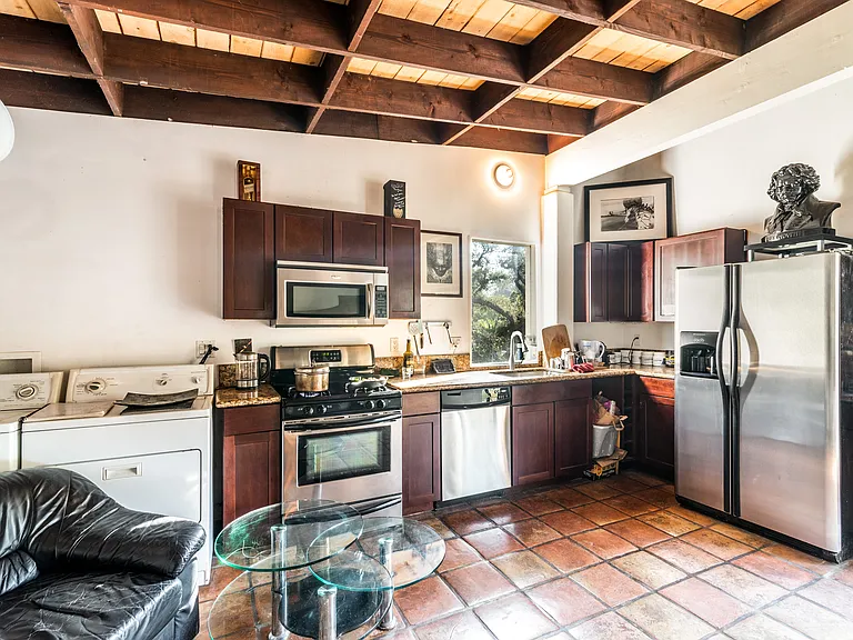 2366 Nichols Canyon Rd #A — Photo 3