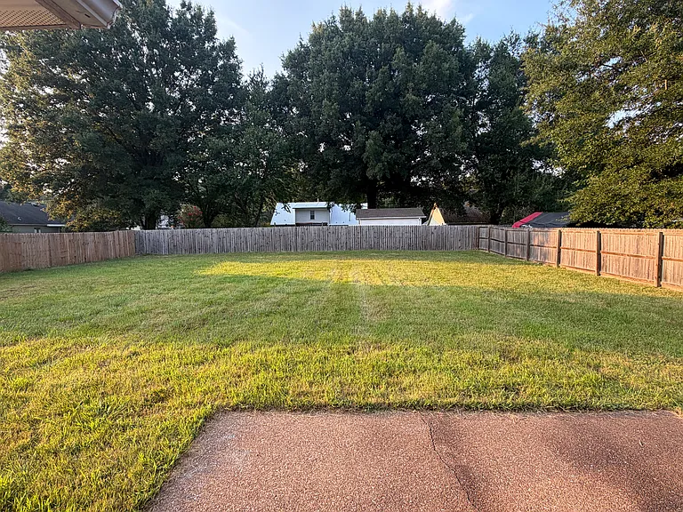 17 Sagefield Cv — Photo 2