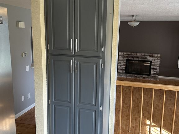 5th image of 7309 Roxanne Ln