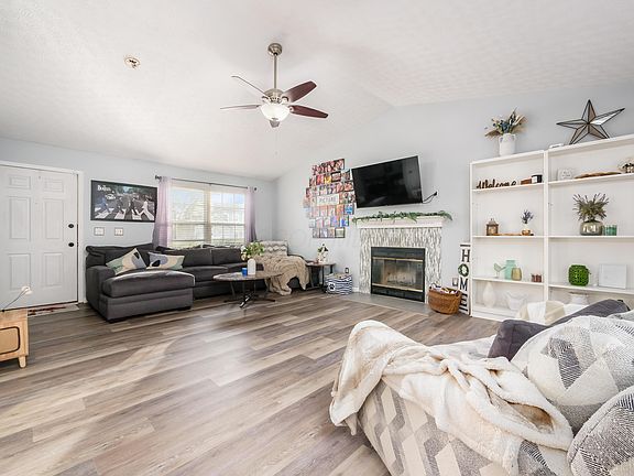 5th image of 6008 Wexford Park Dr