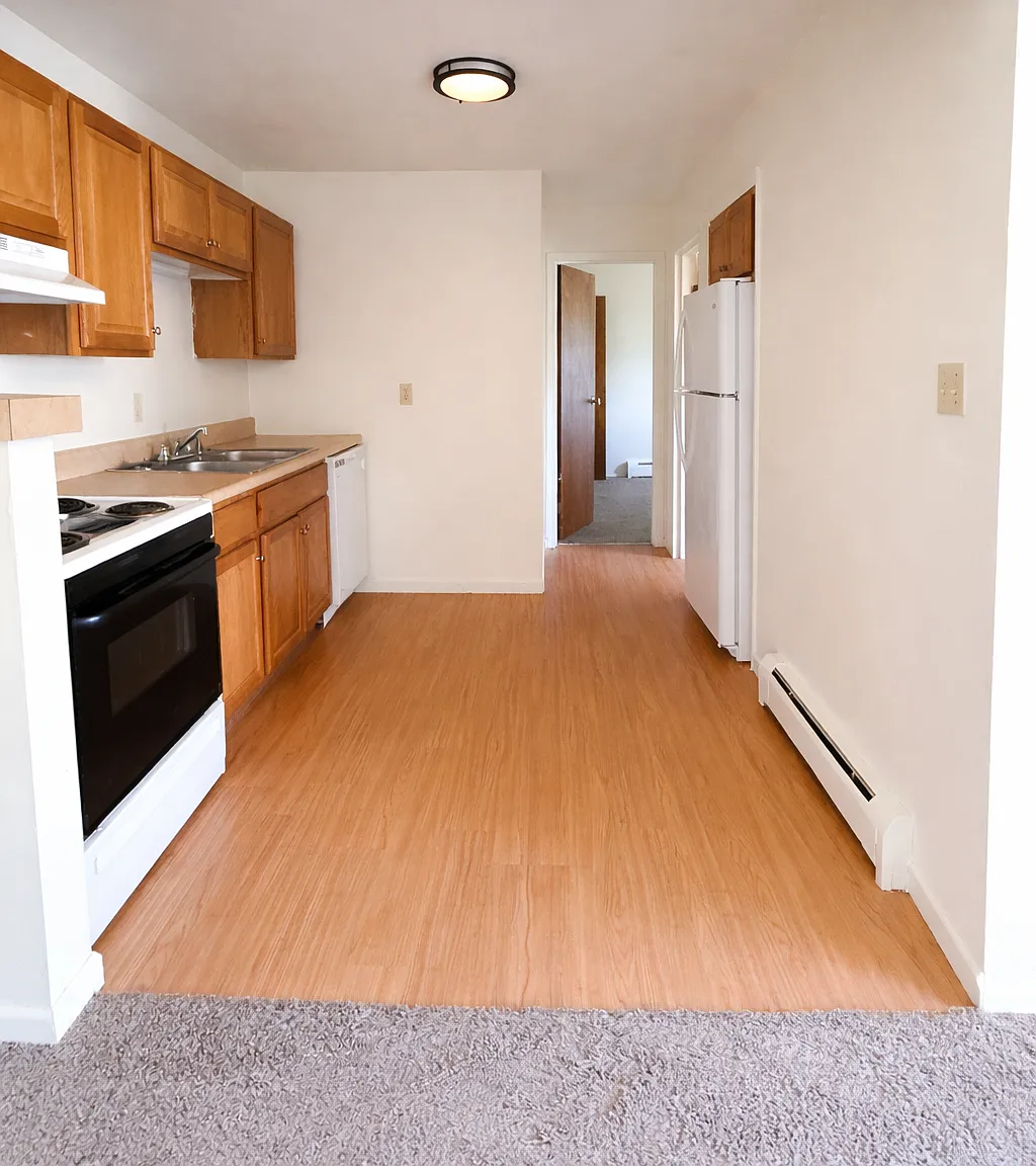 Valley Glen — Photo 3