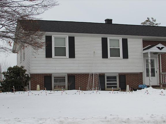 2nd image of 109 N 7th St