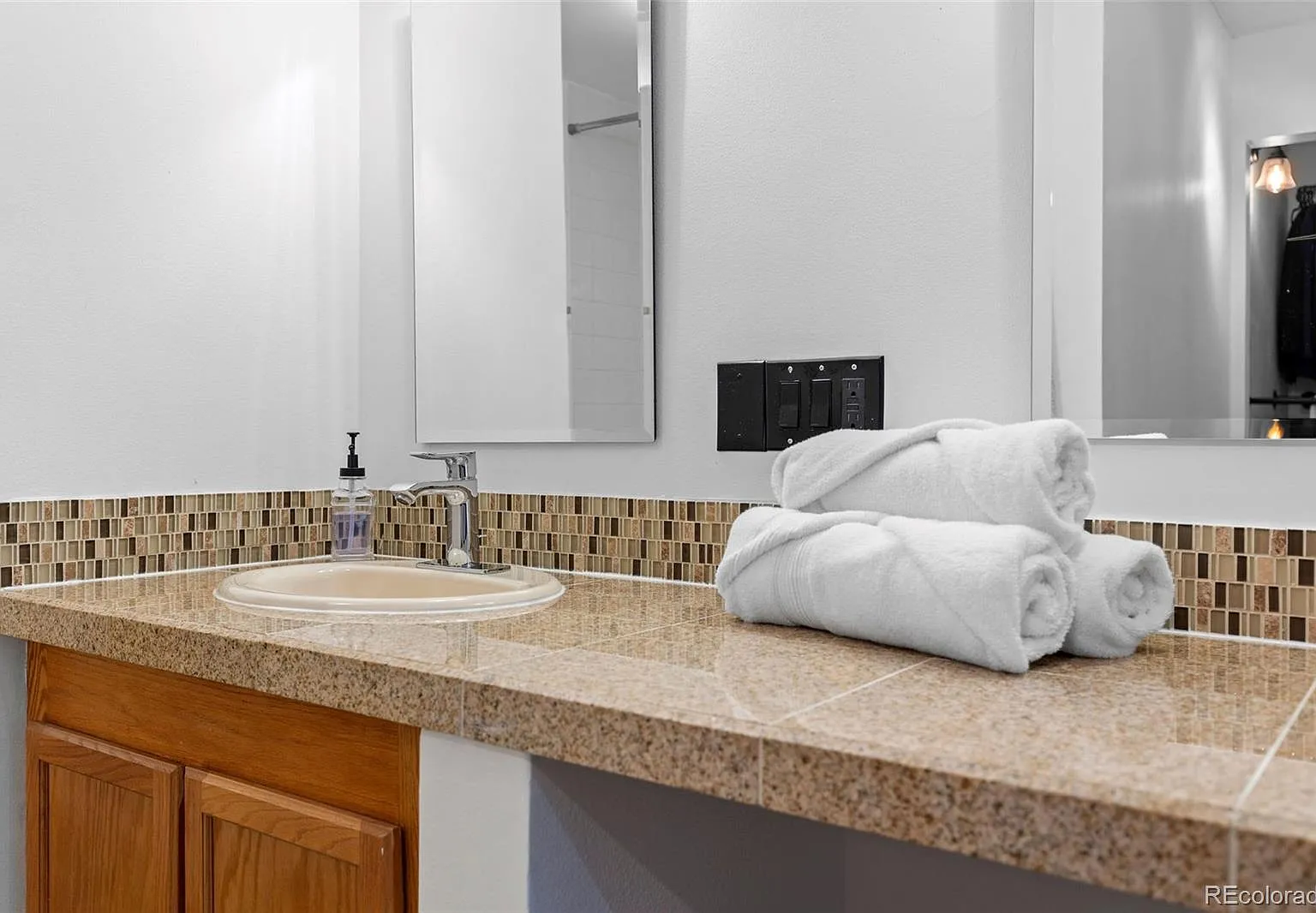 Studio, 484 sqft, $1,390 — Photo 3
