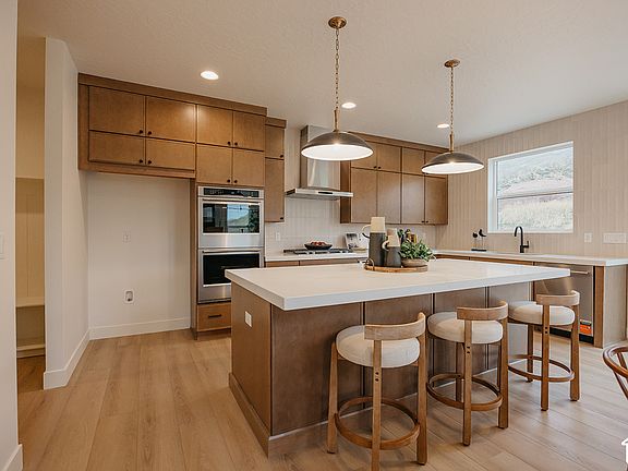 5th image of 6014 N Canyon Rim Rd #612