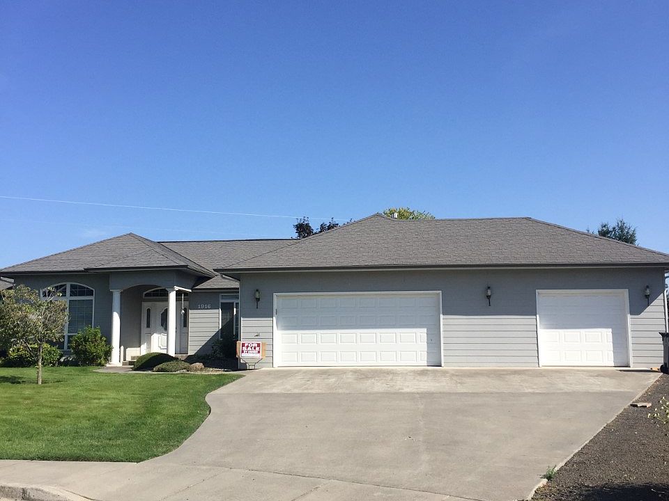1st image of 1916 SE Clover Ct