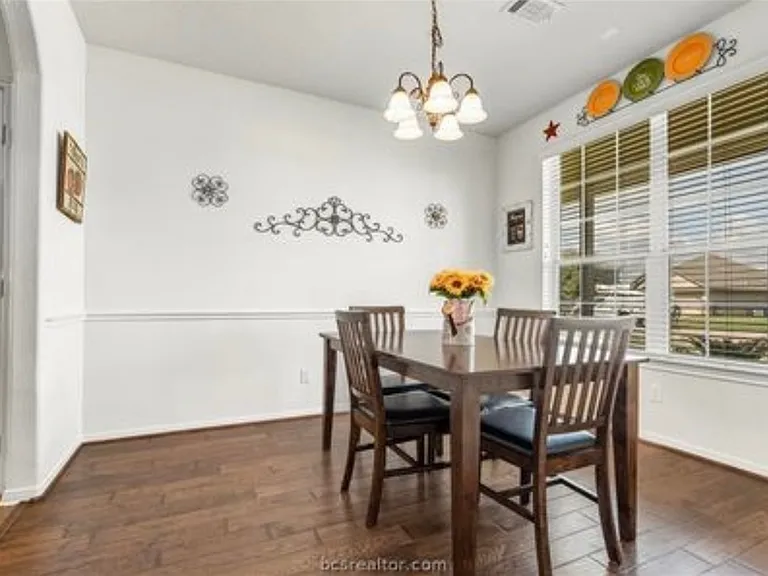 215 Boulder Dr — Photo 5