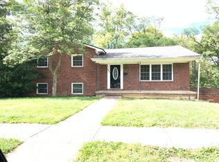 3471 Castleton Hl, Lexington, KY 40517