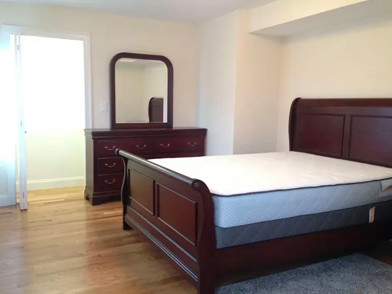 473 Concord Ave — Photo 10
