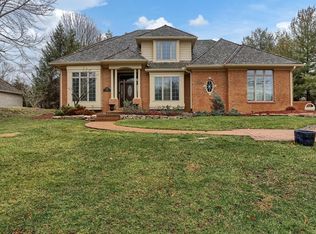 1202 S Oxfordshire Ln, Edwardsville, IL