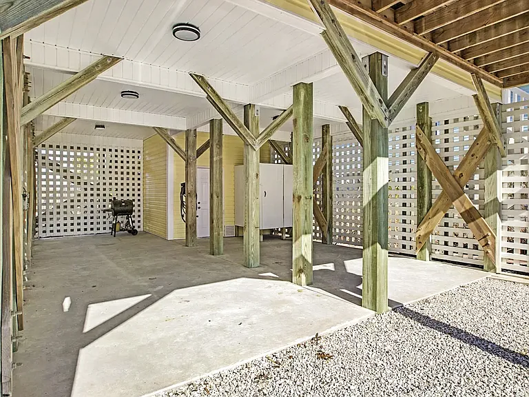 parking area. outdoor shower
