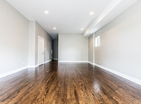 2nd image of 4420 S Vincennes Ave APT 1N