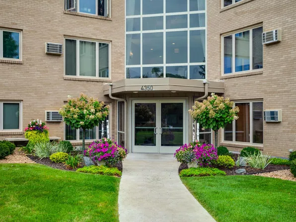 4350 Brookside Ct APT 302, Edina, MN 55436