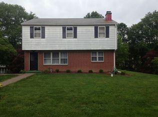 18 Poplar Rd, Ringoes, NJ 08551