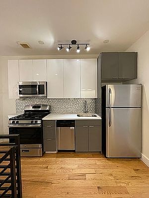 2nd image of 281 Clifton Pl #1F