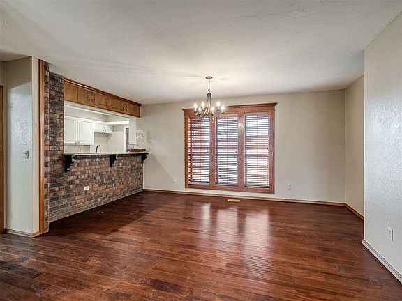 4th image of 4609 Deer Creek Ct