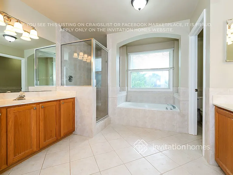 15062 Oak Chase Ct — Photo 10