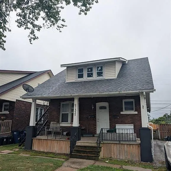 1335 Marentette Ave #UPPER — Photo 1