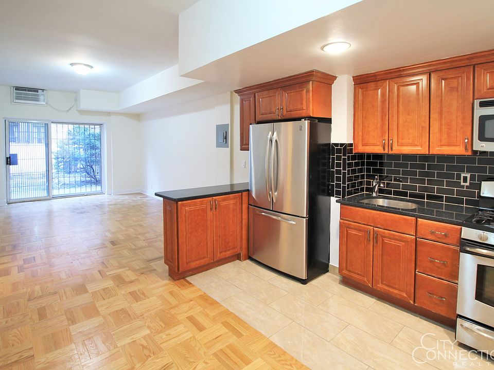 1st image of 204 W 14th St APT 1A