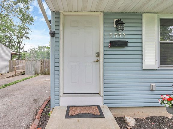 2nd image of 5353 Parkline Dr