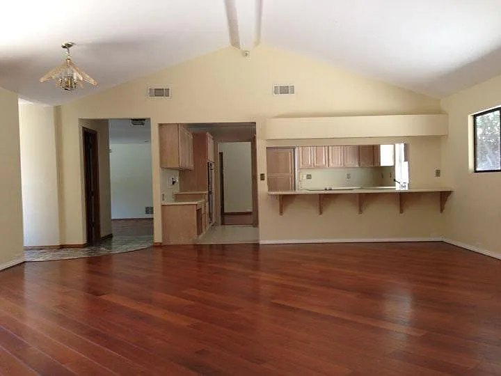 4727 Ashby St — Photo 7