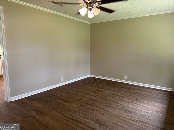 3rd image of 6460 Gibson Rd