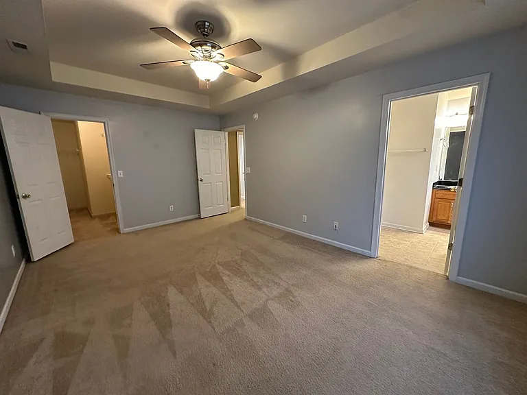 303 Princess Anne Cir — Photo 8