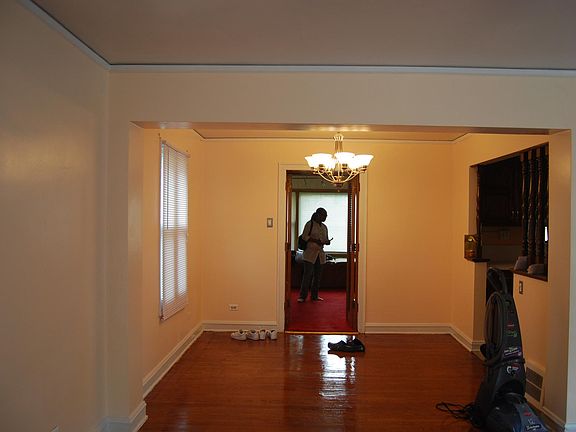 3rd image of 242 Hyde Park Ave
