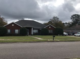 3220 Kings Gate Dr W, Mobile, AL 36618