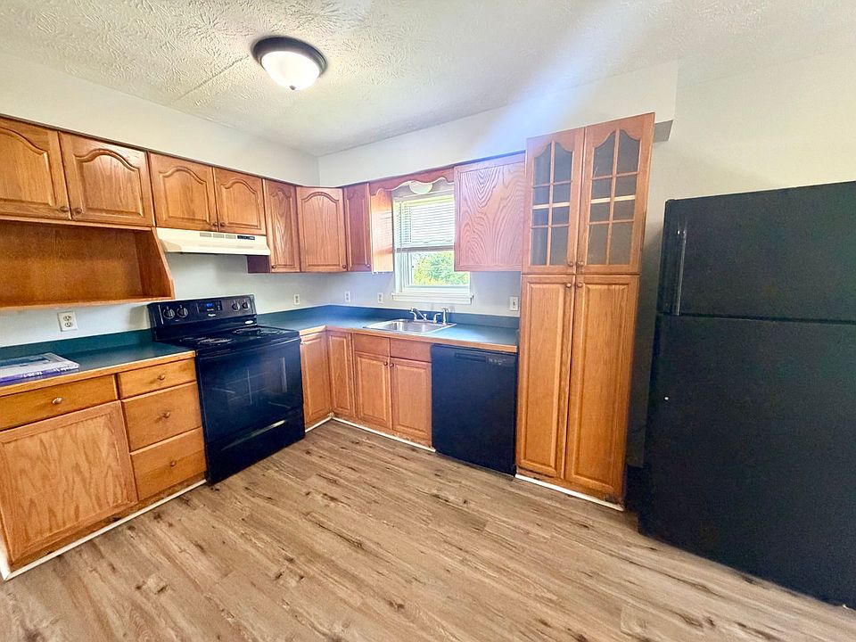 1st image of 514 Foxwood Dr #Z2
