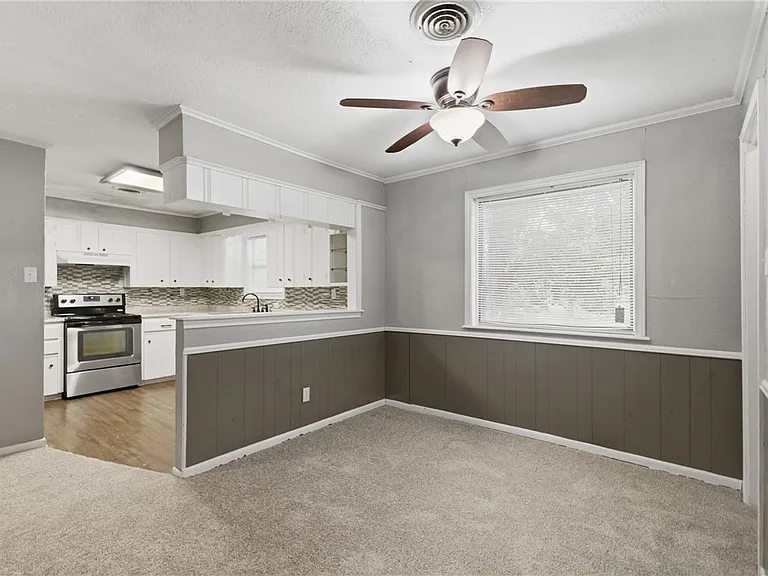 112 Williams St — Photo 13