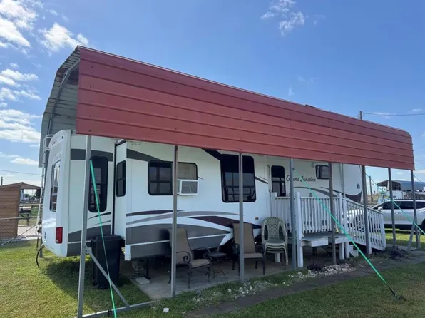 1561 County Road 299, Bay City, TX 77414