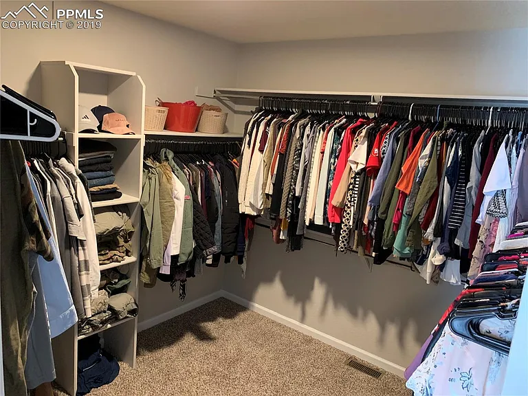 8228 Firethorn Dr — Photo 12