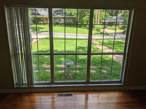 2nd image of 914 Spottswood Dr