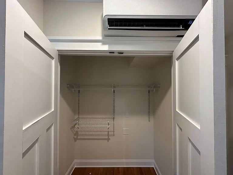 118 Hudson Street — Photo 3